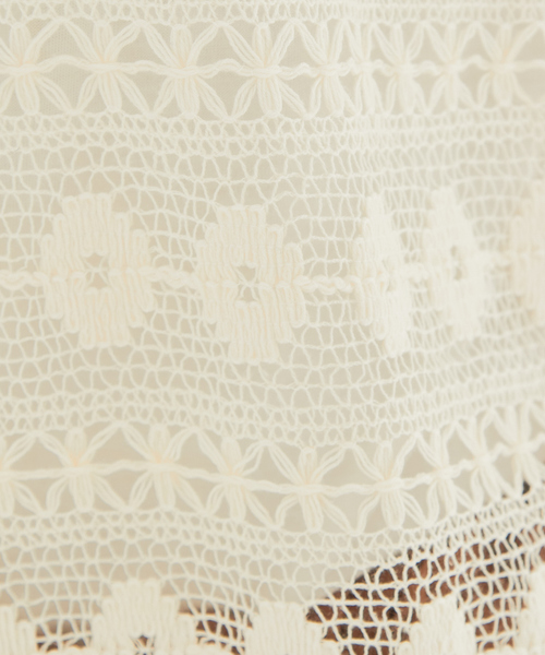 abahouse mavie（アバハウスマヴィ）の「タンク付レースプルオーバー（Tシャツ/カットソー・レディース・アイボリー/ブラック・フリー）」の7枚目の写真