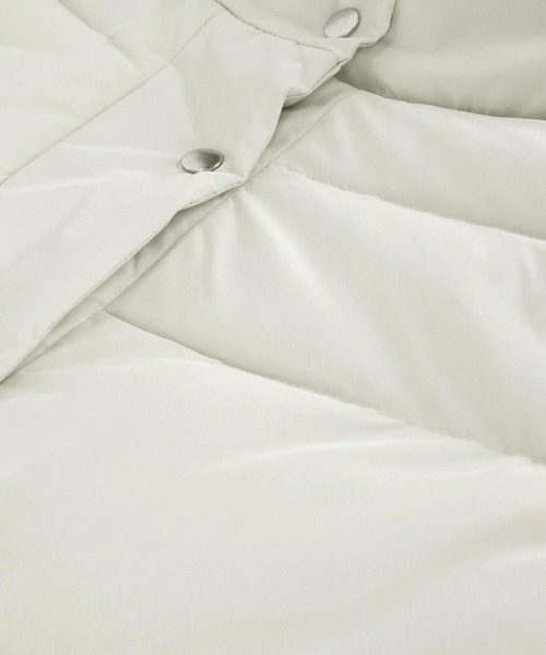 ADAM ET ROPE'（アダムエロペ）の「【WEB限定(一部店舗展開あり)】スタンドカラーダウンライク中綿ジャケット（ダウンジャケット/コート・レディース・チャコールグレー/キナリ・FREE）」の14枚目の写真