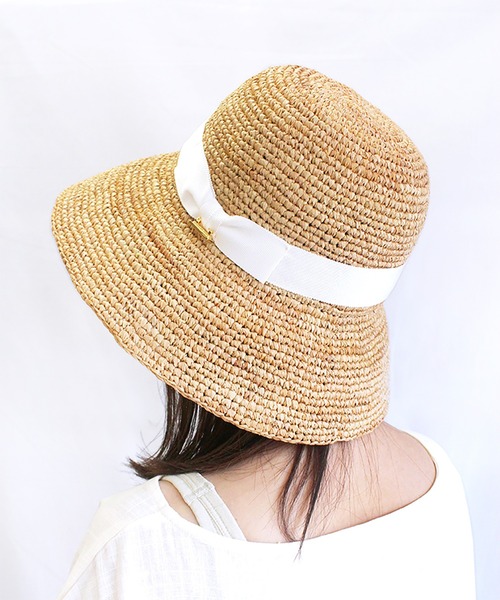 MANIERA（マニエラ）の「ラフィアコマ編みワイドリボンハット（ハット・レディース・ホワイト・FREE）」の7枚目の写真
