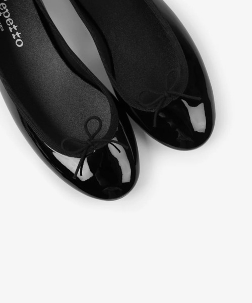 Repetto（レペット）の「Cendrillon バレエフラット - ラバーソール - EUサイズ  / V1790VLUX（バレエシューズ・レディース・ブラック・36.5/39/38/38.5/36/37.5/35/35.5/40/37/34）」の3枚目の写真