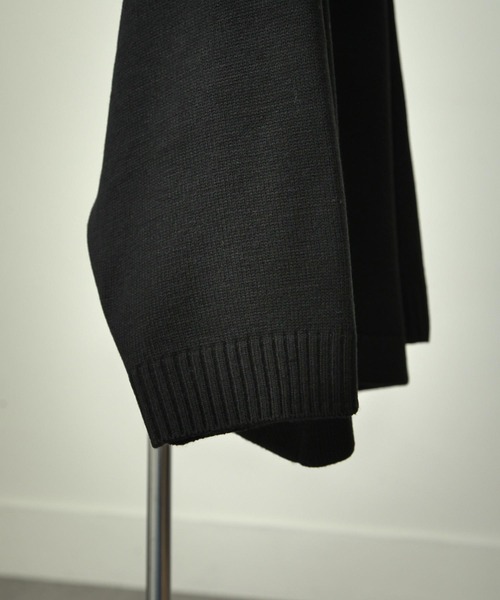 NILWAY（ニルウェイ）の「Vネックリブニットルーズプルオーバー/セットアップ着用可能（ニット/セーター・メンズ・ブラック/ダークブラウン/チャコール・MEDIUM/LARGE）」の6枚目の写真