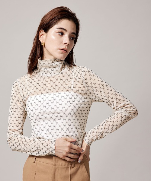 ROPE'（ロペ）の「モノグラムプリントシアータートルネック（Tシャツ/カットソー・レディース・ボルドー/ホワイト系その他3・38）」の2枚目の写真