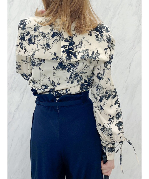 dazzlin(ダズリン)の「オープンリボンブラウス(シャツ/ブラウス・レディース・レッド/ベージュ/アイボリー/ブルー/オフホワイト・FREE)」の9枚目の写真