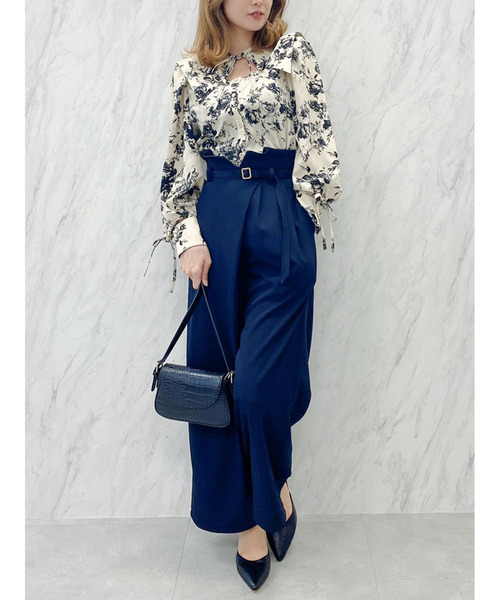 dazzlin(ダズリン)の「オープンリボンブラウス(シャツ/ブラウス・レディース・レッド/ベージュ/アイボリー/ブルー/オフホワイト・FREE)」の10枚目の写真