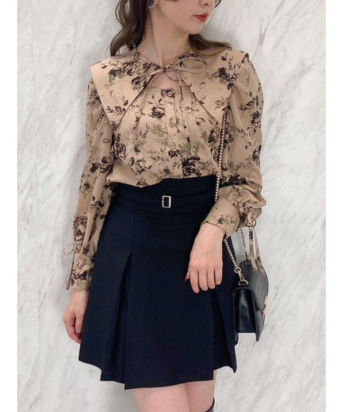 dazzlin(ダズリン)の「オープンリボンブラウス(シャツ/ブラウス・レディース・レッド/ベージュ/アイボリー/ブルー/オフホワイト・FREE)」の13枚目の写真