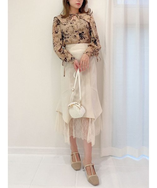 dazzlin(ダズリン)の「オープンリボンブラウス(シャツ/ブラウス・レディース・レッド/ベージュ/アイボリー/ブルー/オフホワイト・FREE)」の21枚目の写真