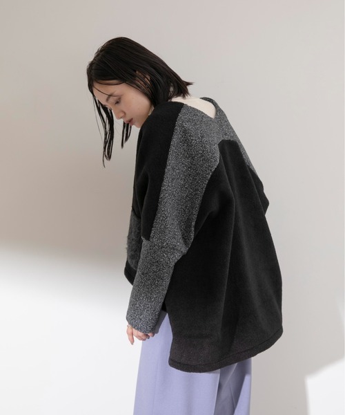 Eimee Law(エイミーロウ)の「オーバーサイズ ニットボアカーディガンジャケット(ノーカラージャケット・レディース・ブラック/アイボリー・38)」の10枚目の写真