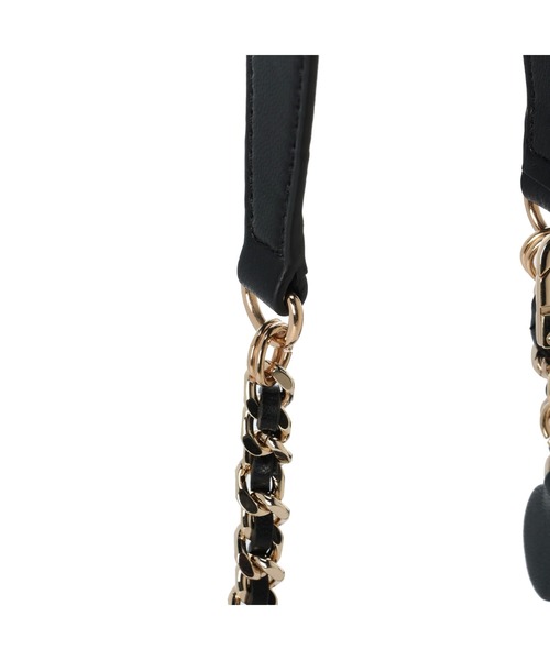 Guess(ゲス)の「ABEY Convertible Xbody Flap(ショルダーバッグ・レディース・ライトピンク/ホワイト/ブラック・ONE SIZE)」の10枚目の写真