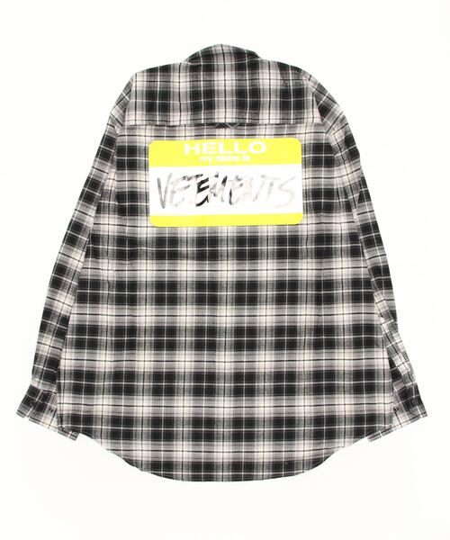 VETEMENTS（ヴェトモン）の「VETEMENTS / ヴェトモン：MY NAME IS VETEMENTS FLANNEL SHIRT：UA53SH700B[RIP]（シャツ/ブラウス・メンズ・ブラック×ホワイト・L/M）」の2枚目の写真