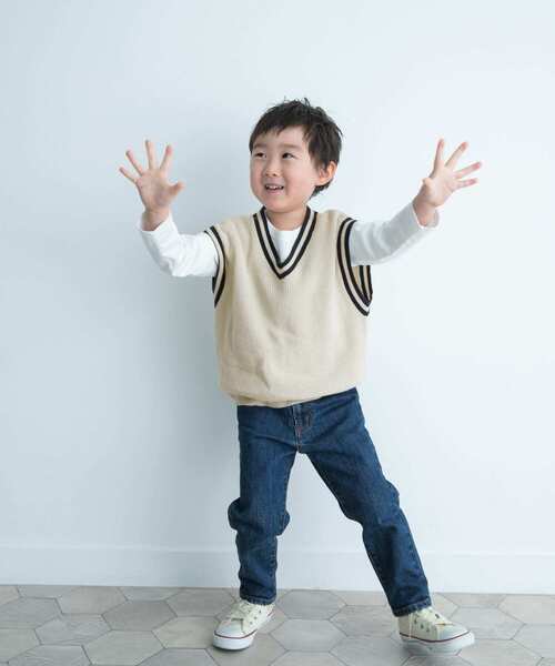 URBAN RESEARCH DOORS（アーバンリサーチドアーズ）の「『親子リンク』Vネック片畦ニットベスト(KIDS)（ベスト・キッズ・ナチュラル・105/120/135）」の6枚目の写真