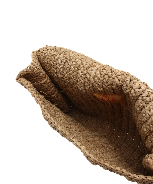 La TOTALITE（ラトータリテ）の「Le voyage en panie リボンラフィアクラッチ。（ショルダーバッグ・レディース・グレー/ベージュ・FREE）」の7枚目の写真