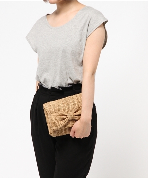 La TOTALITE（ラトータリテ）の「Le voyage en panie リボンラフィアクラッチ。（ショルダーバッグ・レディース・グレー/ベージュ・FREE）」の9枚目の写真