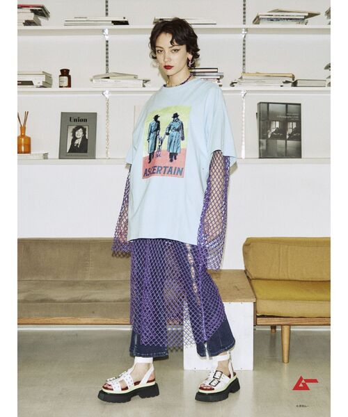 jouetie(ジュエティ)の「ムー BIG Tシャツ【コラボ】(Tシャツ/カットソー・レディース・ブラック/オフホワイト/ブルー・MEDIUM)」の8枚目の写真