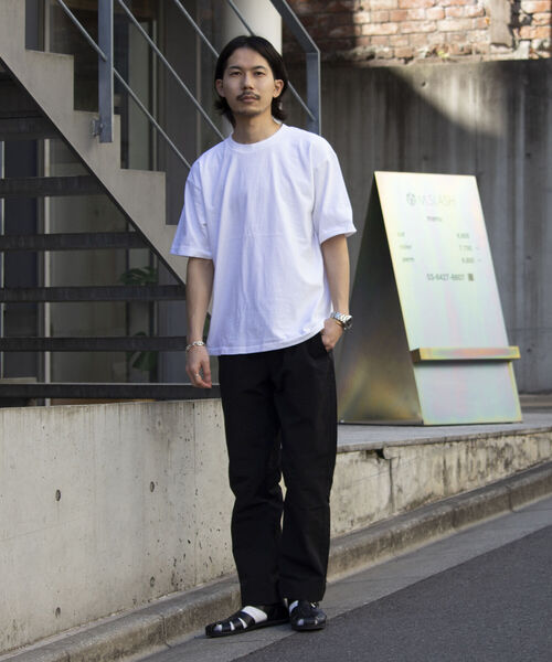GLOSTER(グロスター)の「【GLOSTER/グロスター】バックプリント フォトプリントクルーネックTシャツ ドロップショルダー(Tシャツ/カットソー・メンズ・ブラック/ホワイト系その他2/ホワイト系その他/アッシュグレー・L/M)」の15枚目の写真