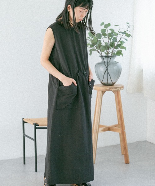 FORK&SPOON（フォークアンドスプーン）の「FORK&SPOON　ドローコードワンピース（ワンピース・レディース・ベージュ/ブラック・2/1）」の17枚目の写真