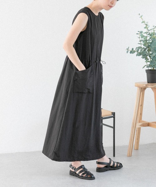 FORK&SPOON（フォークアンドスプーン）の「FORK&SPOON　ドローコードワンピース（ワンピース・レディース・ベージュ/ブラック・2/1）」の20枚目の写真