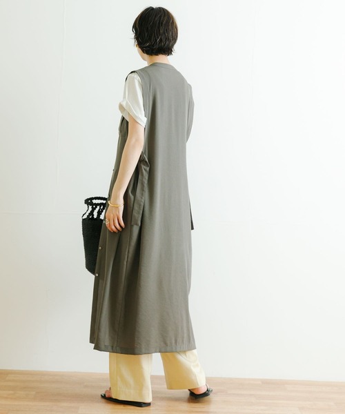 URBAN RESEARCH（アーバンリサーチ）の「サイドベルトジレワンピース（ワンピース・レディース・ブラック/カーキ・FREE）」の12枚目の写真