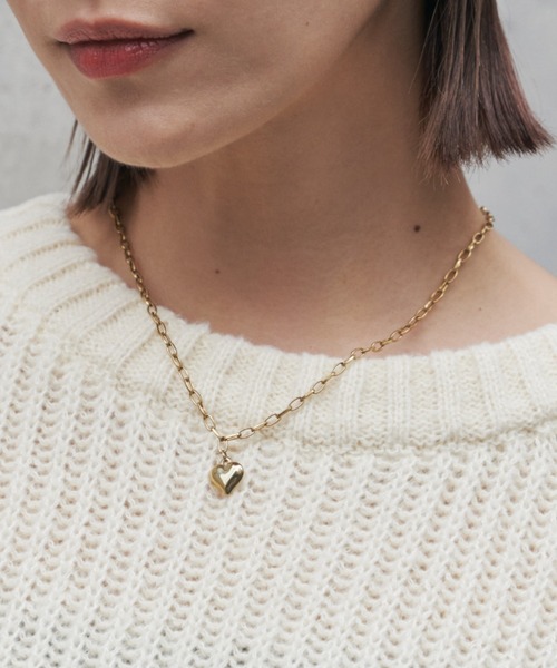 Auntie Rosa Holiday（アンティローザホリデー）の「ハートチャームネックレス / 金属アレルギー対応 / ステンレススチール（ネックレス・レディース・シルバー/ゴールド・FREE）」の2枚目の写真