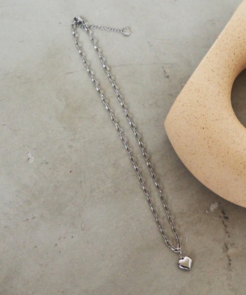 Auntie Rosa Holiday（アンティローザホリデー）の「ハートチャームネックレス / 金属アレルギー対応 / ステンレススチール（ネックレス・レディース・シルバー/ゴールド・FREE）」の8枚目の写真