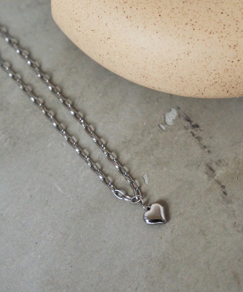Auntie Rosa Holiday（アンティローザホリデー）の「ハートチャームネックレス / 金属アレルギー対応 / ステンレススチール（ネックレス・レディース・シルバー/ゴールド・FREE）」の10枚目の写真