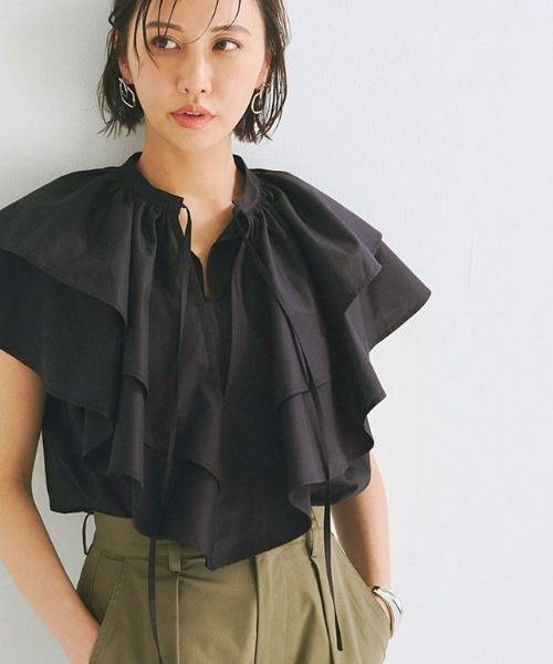 ボリュームフリルブラウス