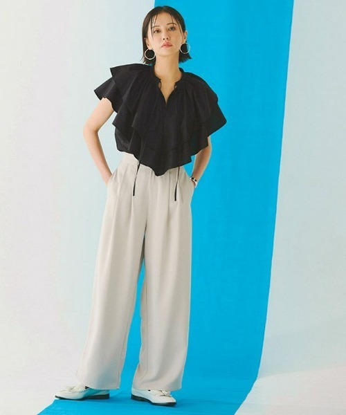 ボリュームフリルブラウス