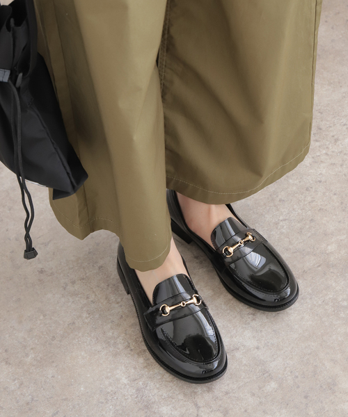 TEMPERATE(テンパレイト)の「【TEMPERATE/テンパレイト】 PVCビットツキローファー(ローファー・レディース・ブラック・37/38/39)」の1枚目の写真