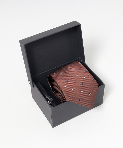 THE SHOP TK (ザ ショップ ティーケー )の「ネクタイ&タイピン ギフトBOXセット(ネクタイ・メンズ・ブルー系その他/ダークグリーン系1/ブルー系1/グレー系1/ブラウン系4/ダークグリーン系5/ブルー系5/ピンク系9/ワイン系1/グレー系4/ネイビー系3/ネイビー系5/ブルー系6/ネイビー系7・99)」の4枚目の写真