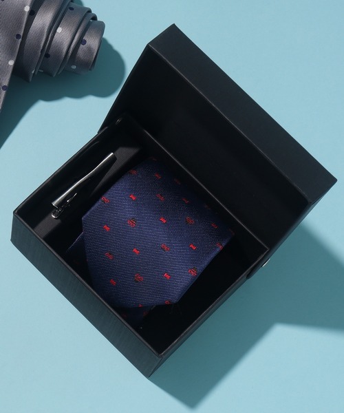THE SHOP TK (ザ ショップ ティーケー )の「ネクタイ&タイピン ギフトBOXセット(ネクタイ・メンズ・ブルー系その他/ダークグリーン系1/ブルー系1/グレー系1/ブラウン系4/ダークグリーン系5/ブルー系5/ピンク系9/ワイン系1/グレー系4/ネイビー系3/ネイビー系5/ブルー系6/ネイビー系7・99)」の1枚目の写真