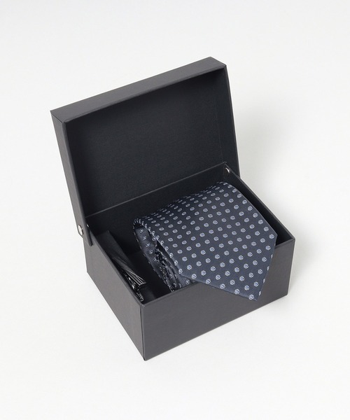 THE SHOP TK (ザ ショップ ティーケー )の「ネクタイ&タイピン ギフトBOXセット(ネクタイ・メンズ・ブルー系その他/ダークグリーン系1/ブルー系1/グレー系1/ブラウン系4/ダークグリーン系5/ブルー系5/ピンク系9/ワイン系1/グレー系4/ネイビー系3/ネイビー系5/ブルー系6/ネイビー系7・99)」の7枚目の写真