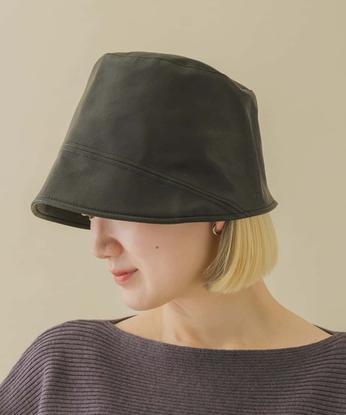 SMELLY（スメリー）の「フロントラインフェイクレザーハット（ハット・レディース・ブラック/アイボリー・-）」の16枚目の写真