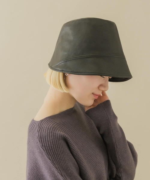 SMELLY（スメリー）の「フロントラインフェイクレザーハット（ハット・レディース・ブラック/アイボリー・-）」の17枚目の写真