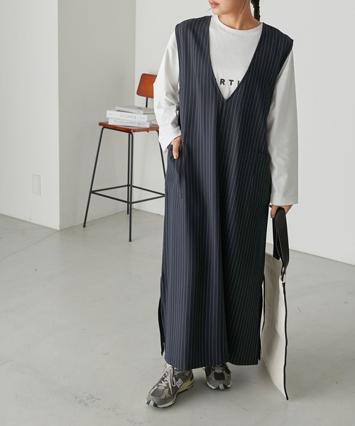 forksy.（フォルクシー）の「【forksy.】ツイルピンストライプVネックワンピース（ワンピース・レディース・グレー系/ネイビー系・FREE）」の15枚目の写真