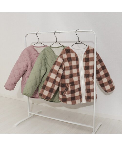 apres les cours（アプレレクール）の「【洗える・2Way】リバーシブルボアジャケット（ブルゾン・キッズ・ピンク/アイボリー/カーキ・120/80/130/100/110/90/140）」の7枚目の写真