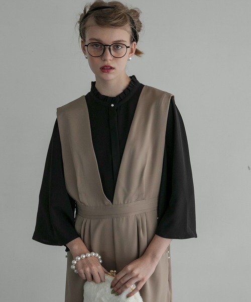 BONLECILL noir（ボンルシールノワール）の「【BONLECILL noir】スタンドフリルカラーフレアスリーブブラウス（シャツ/ブラウス・レディース・アイボリー/ブラック/グレー/ネイビー・FREE）」の18枚目の写真