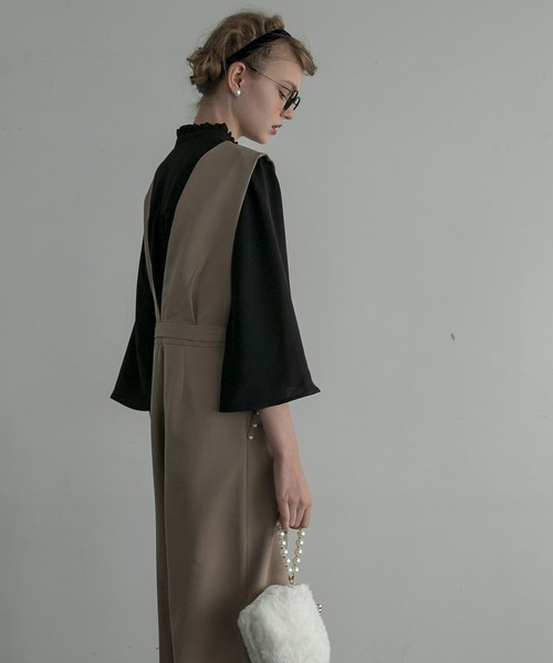 BONLECILL noir（ボンルシールノワール）の「【BONLECILL noir】スタンドフリルカラーフレアスリーブブラウス（シャツ/ブラウス・レディース・アイボリー/ブラック/グレー/ネイビー・FREE）」の21枚目の写真