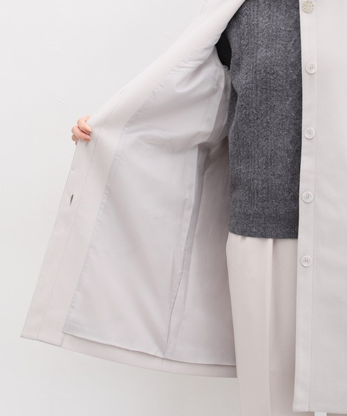 Honeys(ハニーズ)の「ファー付ノーカラーコート(ノーカラーコート・レディース・アイボリー/ネイビー/ライトグレー/モカ・S/M/L/LL/3L)」の6枚目の写真