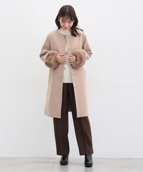 Honeys(ハニーズ)の「ファー付ノーカラーコート(ノーカラーコート・レディース・アイボリー/ネイビー/ライトグレー/モカ・S/M/L/LL/3L)」の7枚目の写真