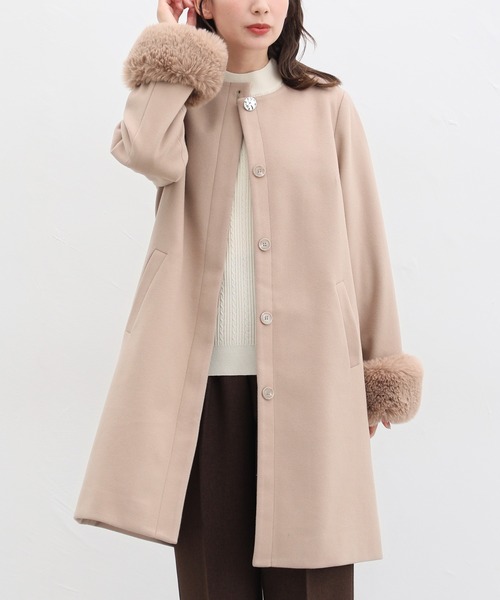 Honeys(ハニーズ)の「ファー付ノーカラーコート(ノーカラーコート・レディース・アイボリー/ネイビー/ライトグレー/モカ・S/M/L/LL/3L)」の9枚目の写真