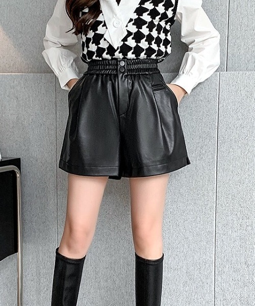 SHEENA(シーナ)の「ウエストゴムエコレザーショートパンツ(その他パンツ・レディース・ブラウン/ブラック・M)」の6枚目の写真