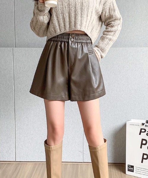 SHEENA(シーナ)の「ウエストゴムエコレザーショートパンツ(その他パンツ・レディース・ブラウン/ブラック・M)」の21枚目の写真