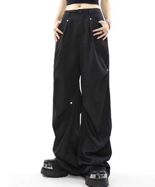 STARTEXCEEDEND プリントパンツ スラックス スタッズ入り 落ち感 ALL RUNS（オールランズ）の「△STUDS SIDETUCK SLACKS/スタッズ