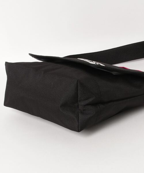 OUTDOOR PRODUCTS（アウトドアプロダクツ）の「OUTDOOR PRODUCTS / ROUGH JUNIOR MINI MESSENGER BAG ラフ ジュニア ミニメッセンジャーバッグ（メッセンジャーバッグ・キッズ・ブラック/ネイビー/ブラック系その他/その他・FREE）」の6枚目の写真