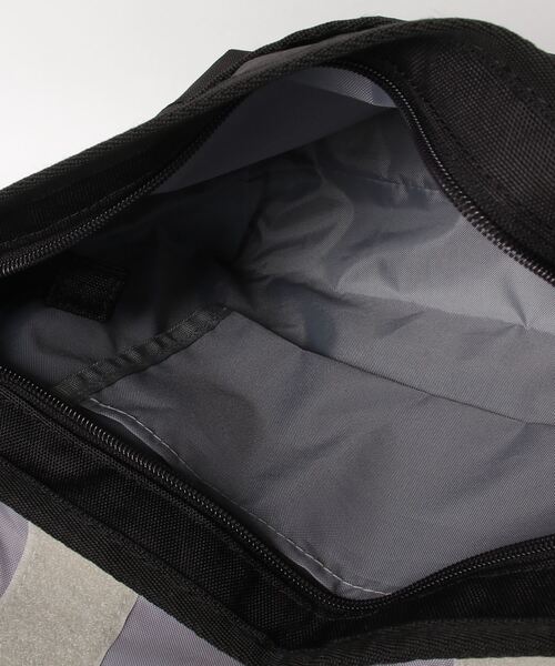 OUTDOOR PRODUCTS（アウトドアプロダクツ）の「OUTDOOR PRODUCTS / ROUGH JUNIOR MINI MESSENGER BAG ラフ ジュニア ミニメッセンジャーバッグ（メッセンジャーバッグ・キッズ・ブラック/ネイビー/ブラック系その他/その他・FREE）」の7枚目の写真