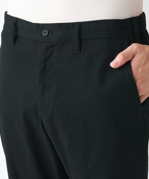 無印良品(ムジルシリョウヒン)の「裏起毛ストレッチツイルテーパードパンツ(チノパンツ・メンズ・ダークグレー/ブラック/ブラウン系/ベージュ系1・L/XS/S/XL/M/XXL)」の9枚目の写真