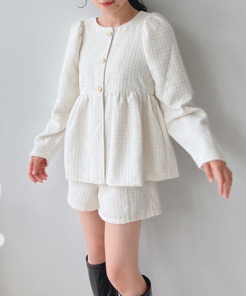 AS KNOW AS plus（アズノゥアズプラス）の「☆ぺプラムノーカラーツイードジャケット　セットアップ可能（ノーカラージャケット・レディース・オフホワイト/ブラック・FREE）」の5枚目の写真