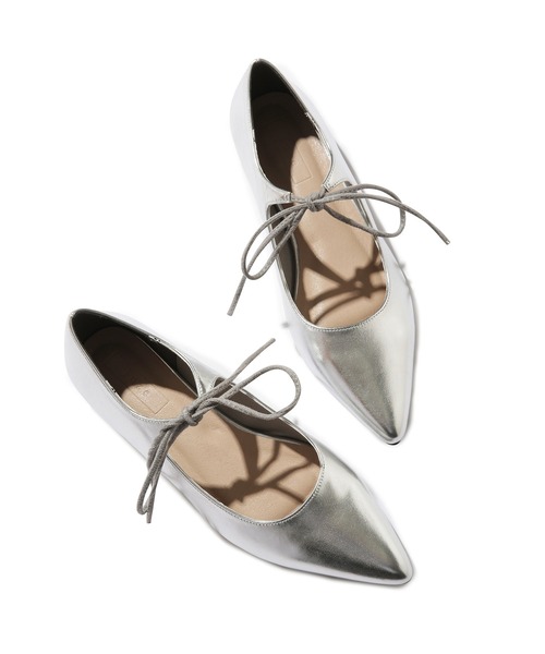 Juze(ジュゼ)の「リボンフラットパンプス(パンプス・レディース・シルバー/ブラック・23.0cm/23.5cm/24.0cm)」の6枚目の写真