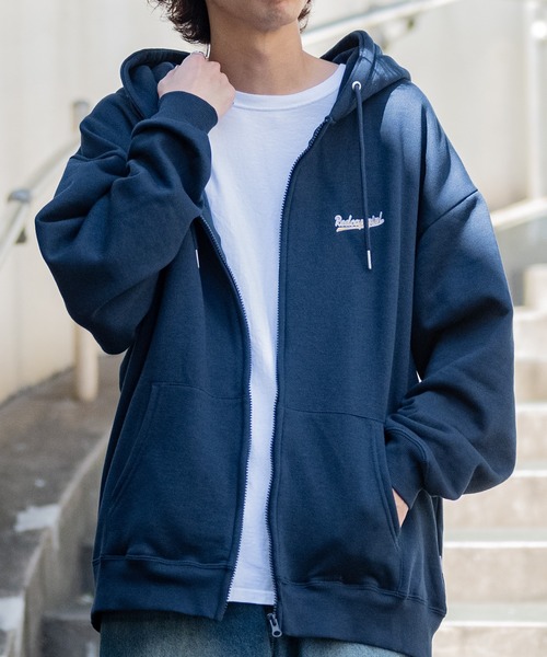 Red Cap Girl（レッドキャプガール）の「【a-r】〔Red Cap Girl/レッドキャップガール〕バックサテン刺繍 フルジップ ビッグパーカー（パーカー・メンズ・ネイビー/ダークグレー/アッシュグレー/ダークグリーン/ブラック/グレー系その他/オレンジ/ホワイト/アイボリー/ホワイト系/ブラック系その他/グレー系/ワインレッド/ダークブルー/ブラック系・MEDIUM/LARGE）」の21枚目の写真