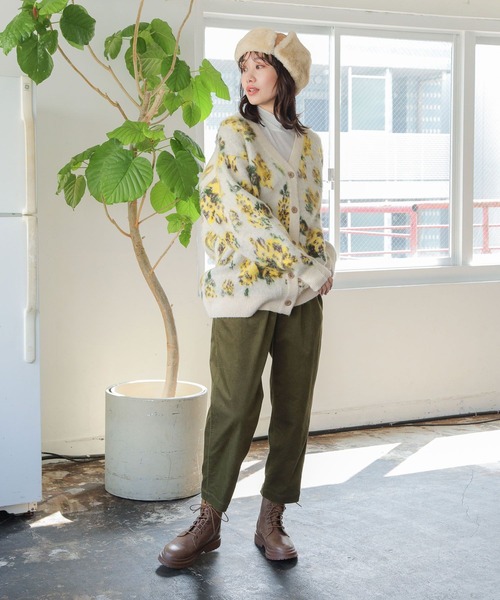 niko and...（ニコアンド）の「アソートモチーフ起毛Vカーディガン（カーディガン/ボレロ・レディース・チャコール/ブラック/アイボリー・FREE）」の9枚目の写真