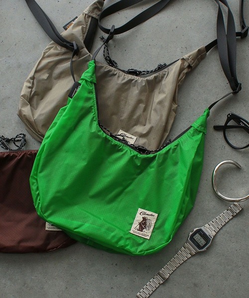 COBMASTER（コブマスター）の「【COBMASTER（コブマスター）】 バナナショルダー（ショルダーバッグ・レディース・ブラウン/ブラック/ベージュ/グリーン/ホワイト・0）」の5枚目の写真